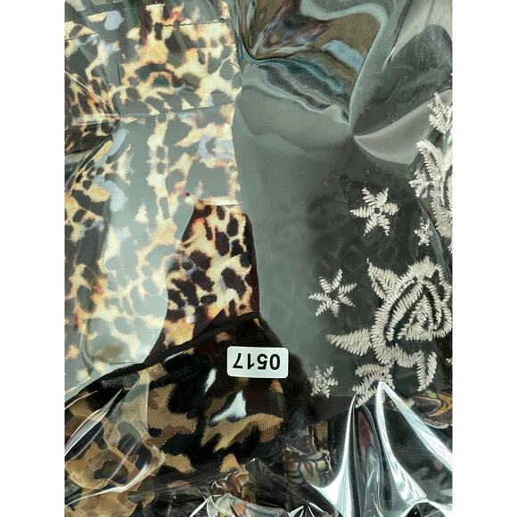 John Mark Boho Velvet Top Womens M Crushed Burnout Shirt Embroidered Dark Grunge - Picture 16 of 16